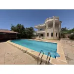 Luxury 4-Bedroom Villa with Private Pool and Garden - Exclusive Residence